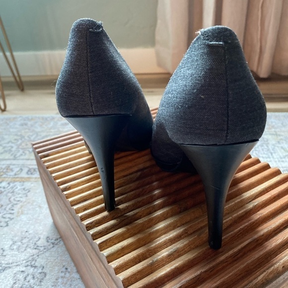 Nine West Black|White Herringbone fabric size 7.5 - Picture 2 of 10